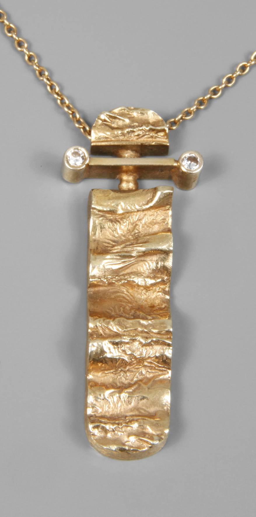 Moderner Anhänger mit Brillanten