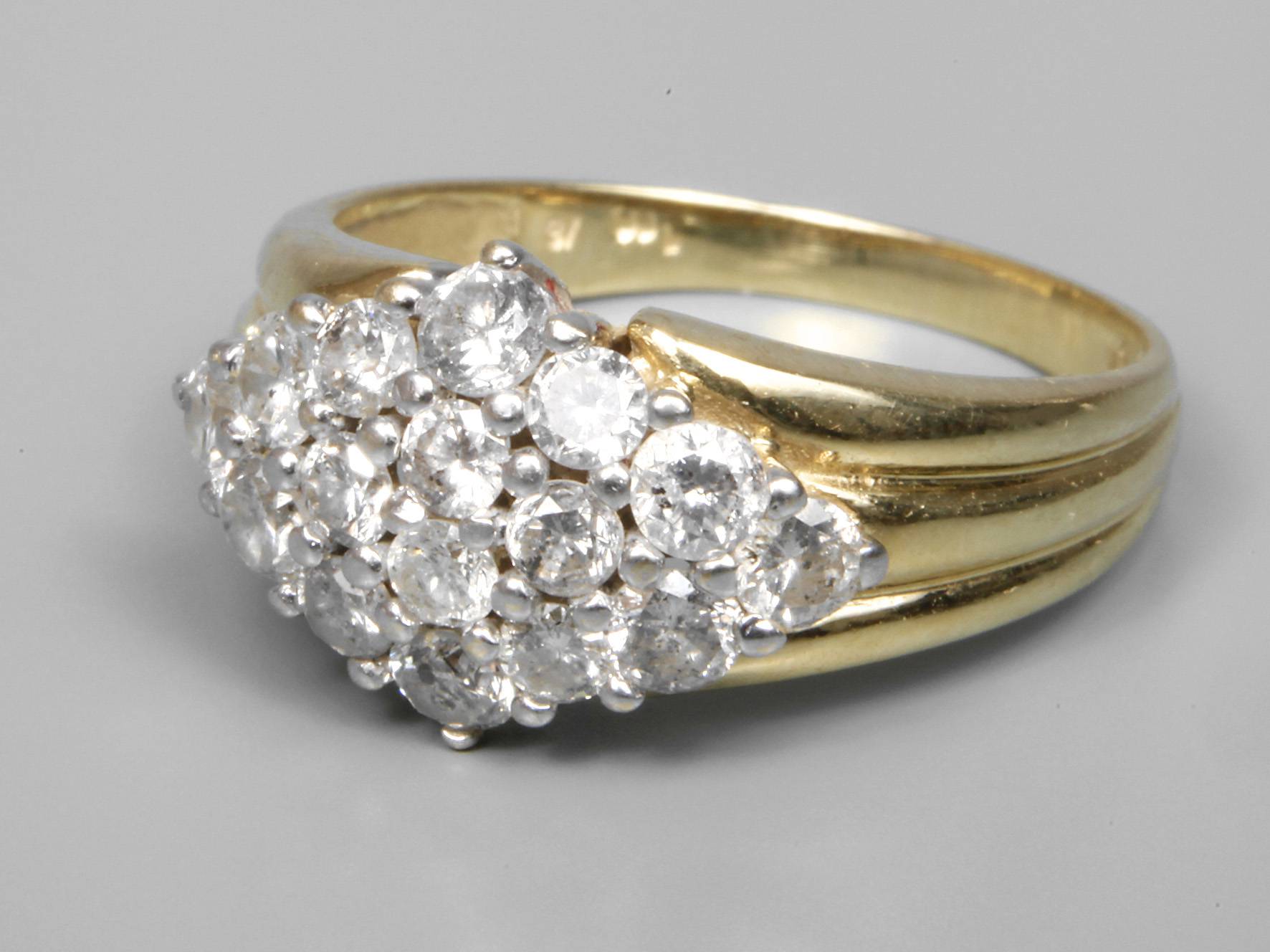 Damenring mit Brillanten ca. 1 ct