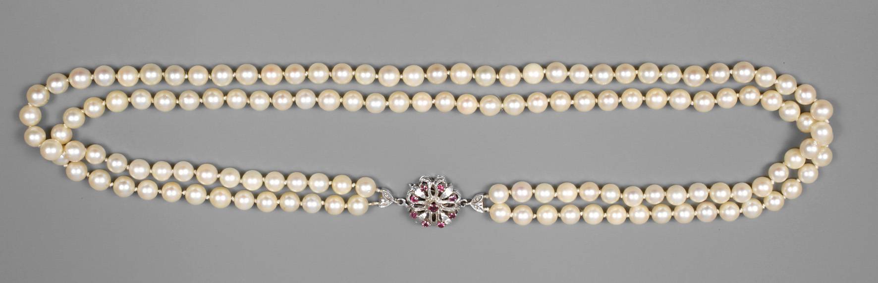 Zweireihiges Perlencollier