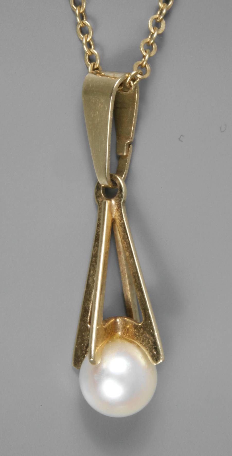 Perlenanhänger an Kette