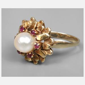 Damenring mit Perle und Rubinen