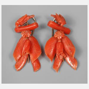 Paar Ohrhänger mit Koralle