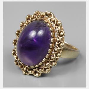 Damenring mit Amethystcabochon