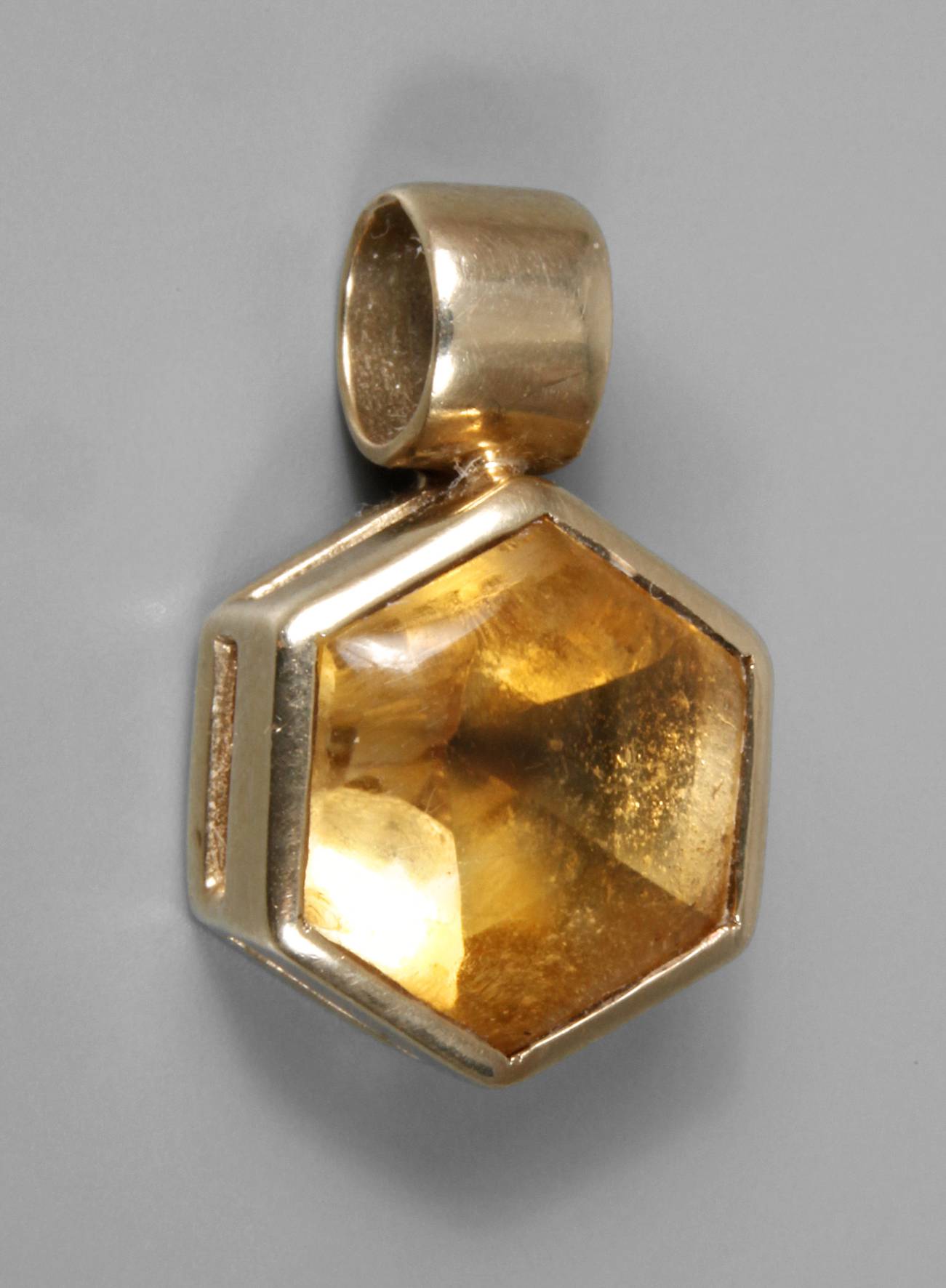 Anhänger mit Citrin