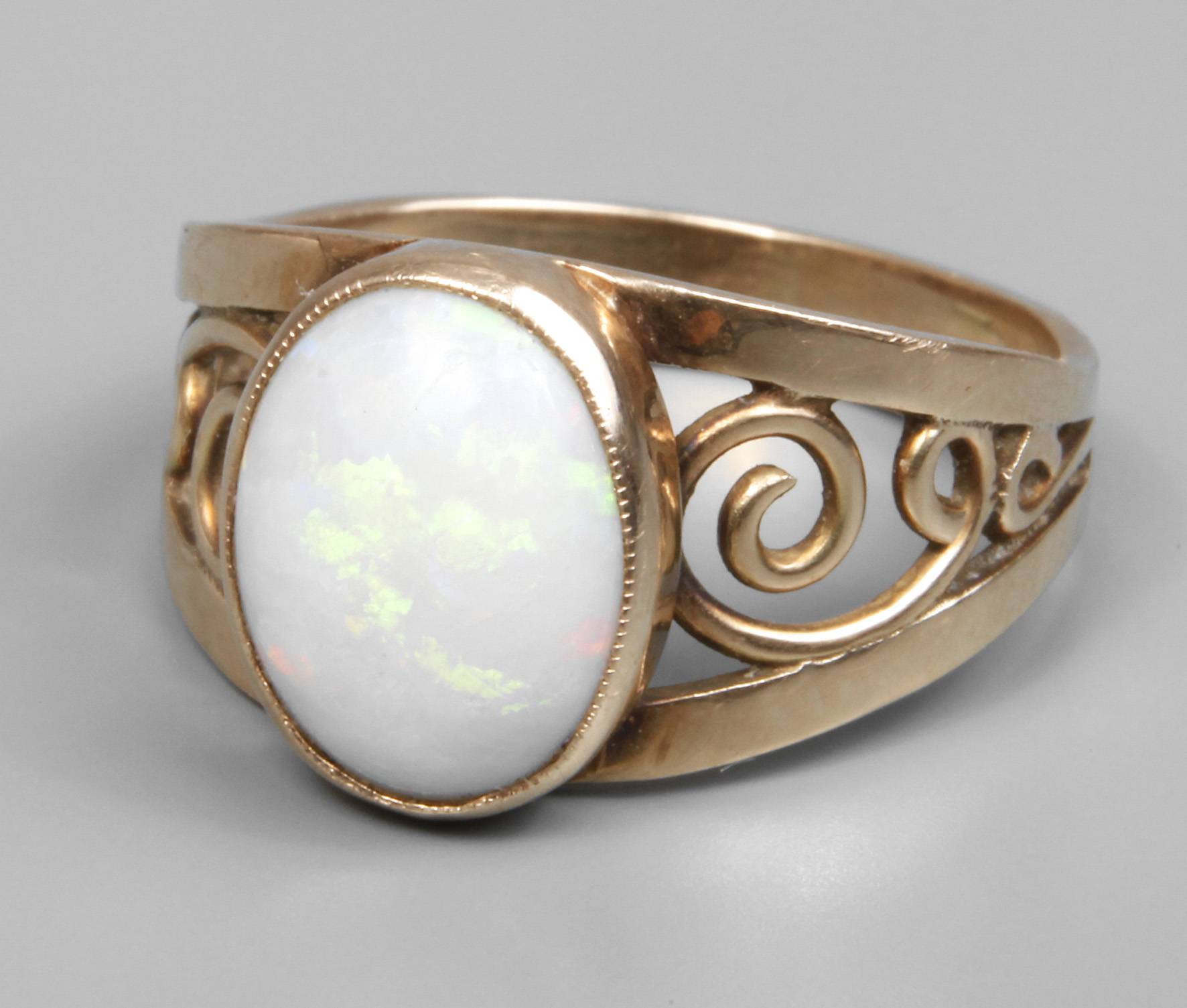 Damenringe mit Edelopal