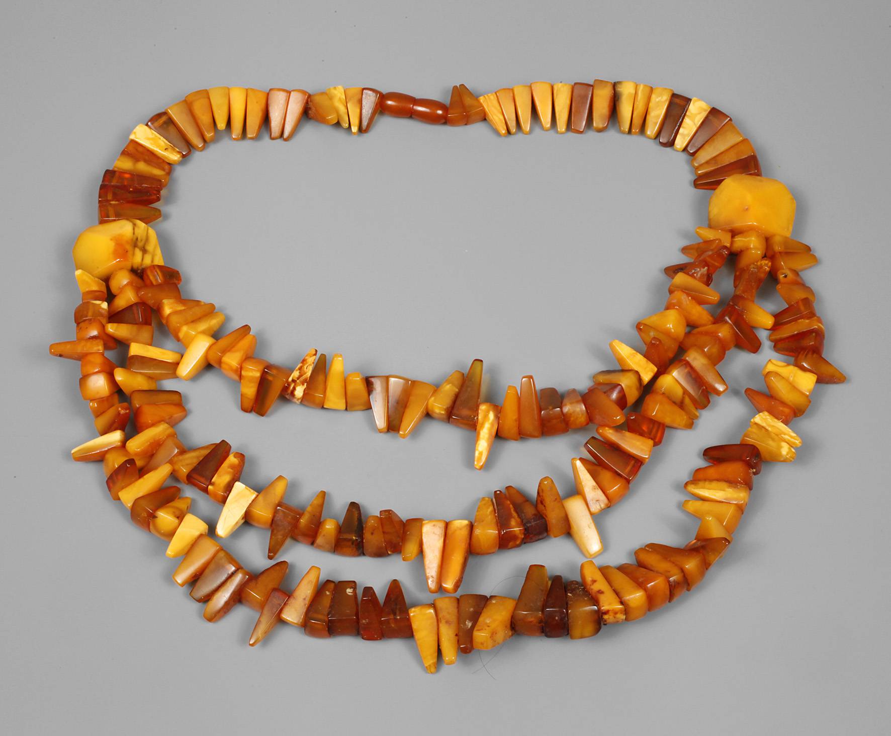 Großes Bernsteincollier