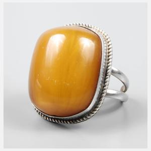 Damenring mit Bernsteinimitat