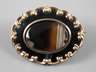 Historismusbrosche mit Achat