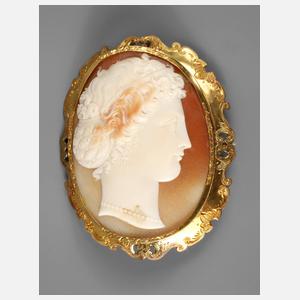 Prachtvolle Brosche mit Muschelkamee