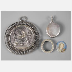 Tauftaler und Reliquienanhänger
