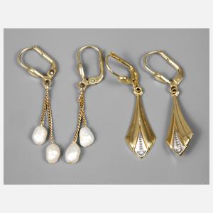 Zwei Paar Ohrhänger