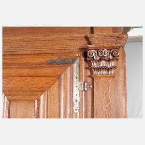 Barocker Hallenschrank