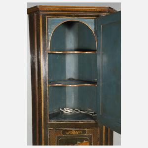 Eckschrank mit Chinoiserien
