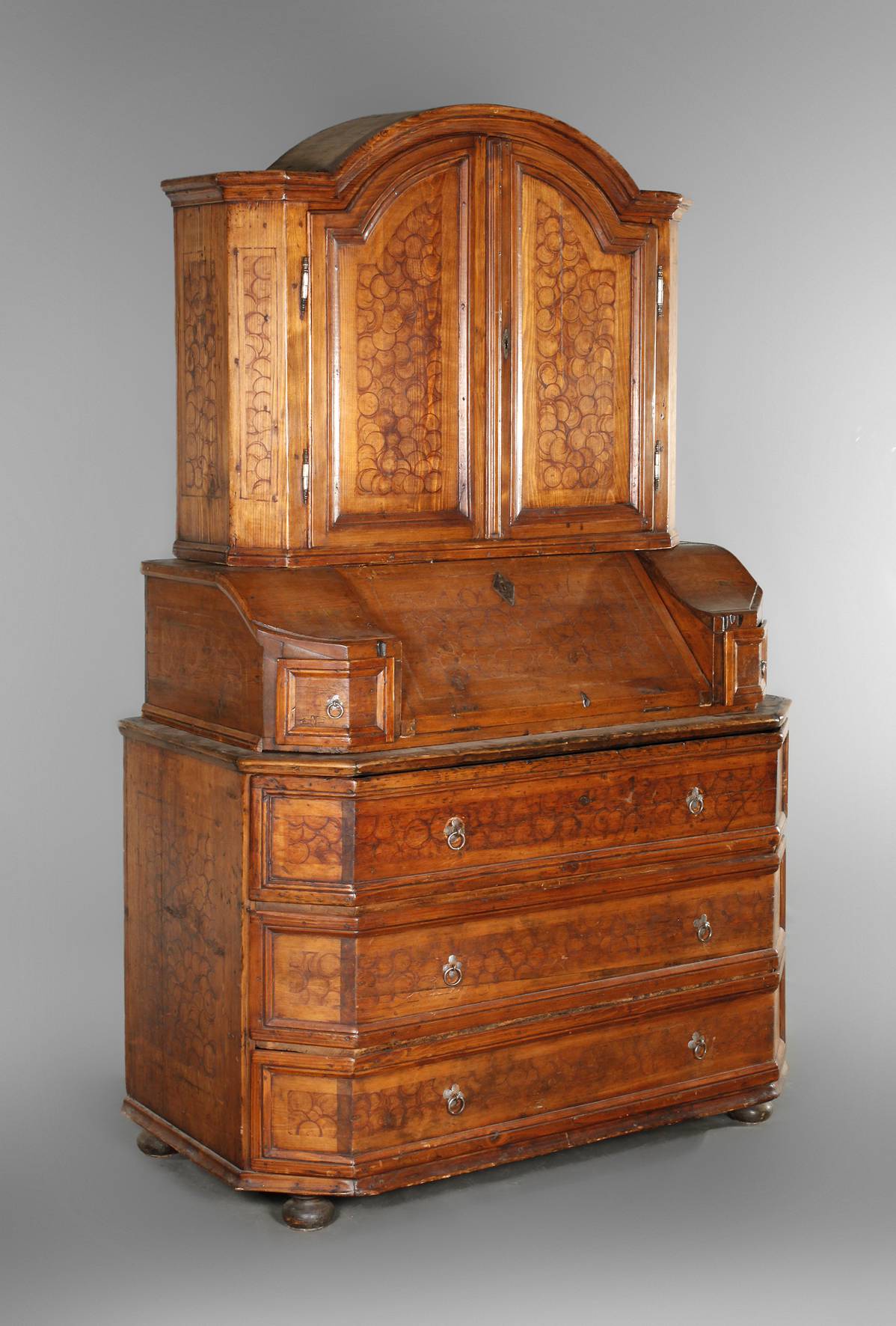 Bäuerlicher Aufsatzsekretär