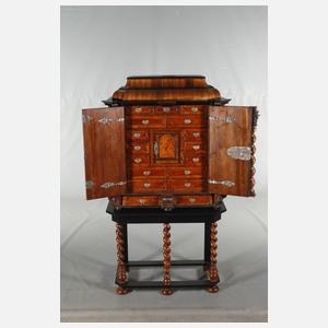 Augsburger Kabinettschrank