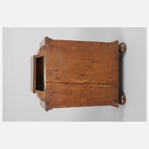 Kleiner Kabinettschrank Barock