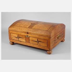 Große barocke Vorratstruhe