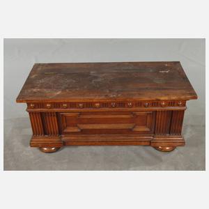 Übergroßer Pfeilerspiegel