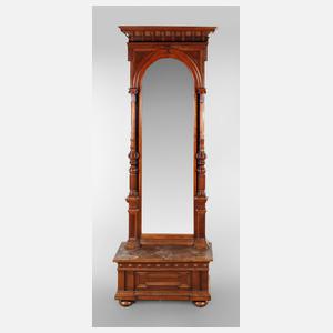 Übergroßer Pfeilerspiegel