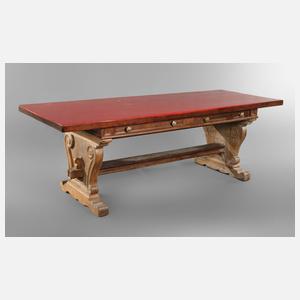 Großer Schreibtisch