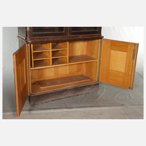 Zwei Bibliotheksschränke