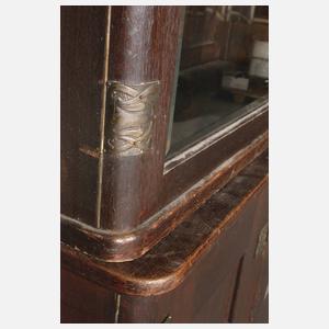 Zwei Bibliotheksschränke