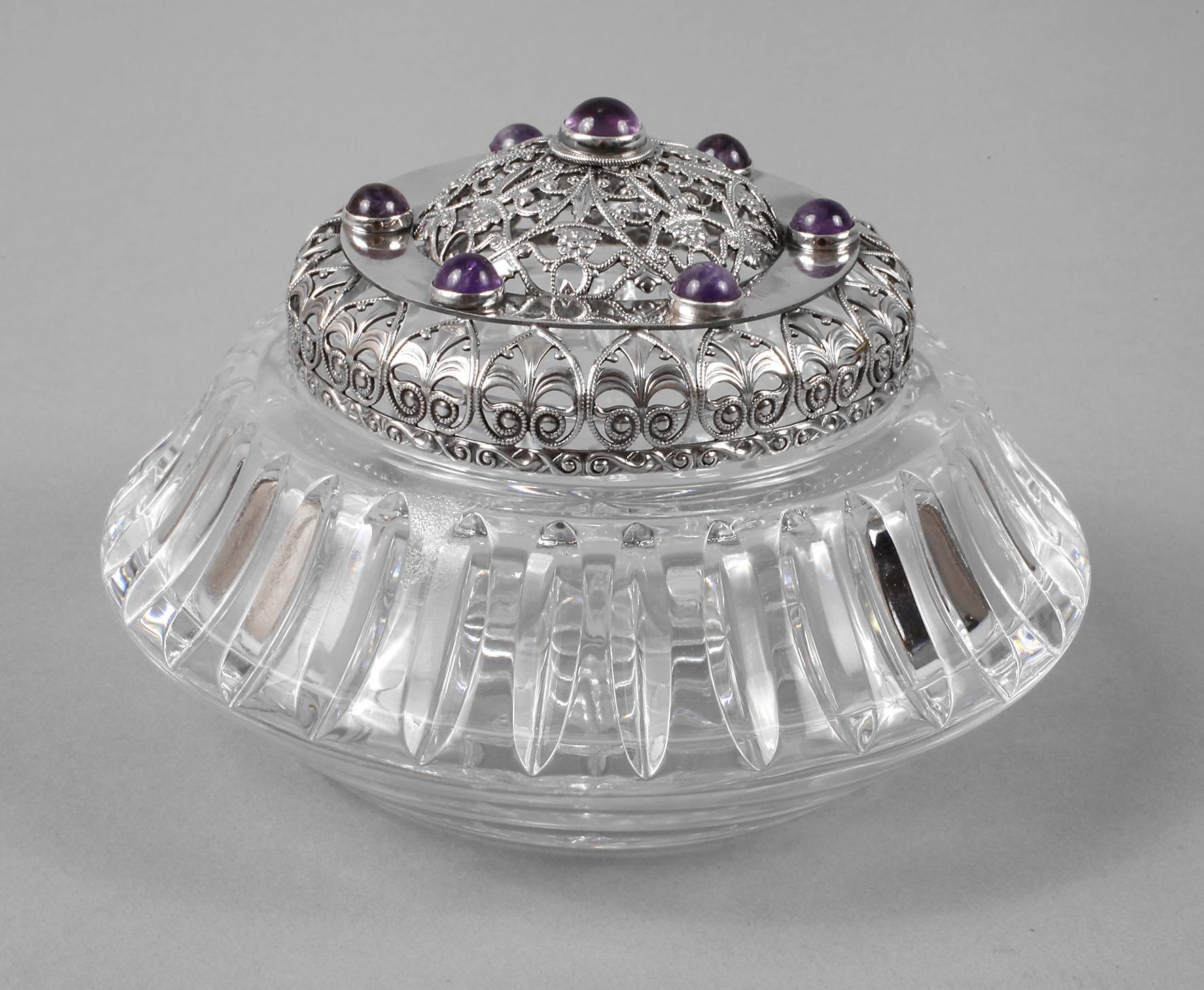 Riechdose mit Silberdeckel