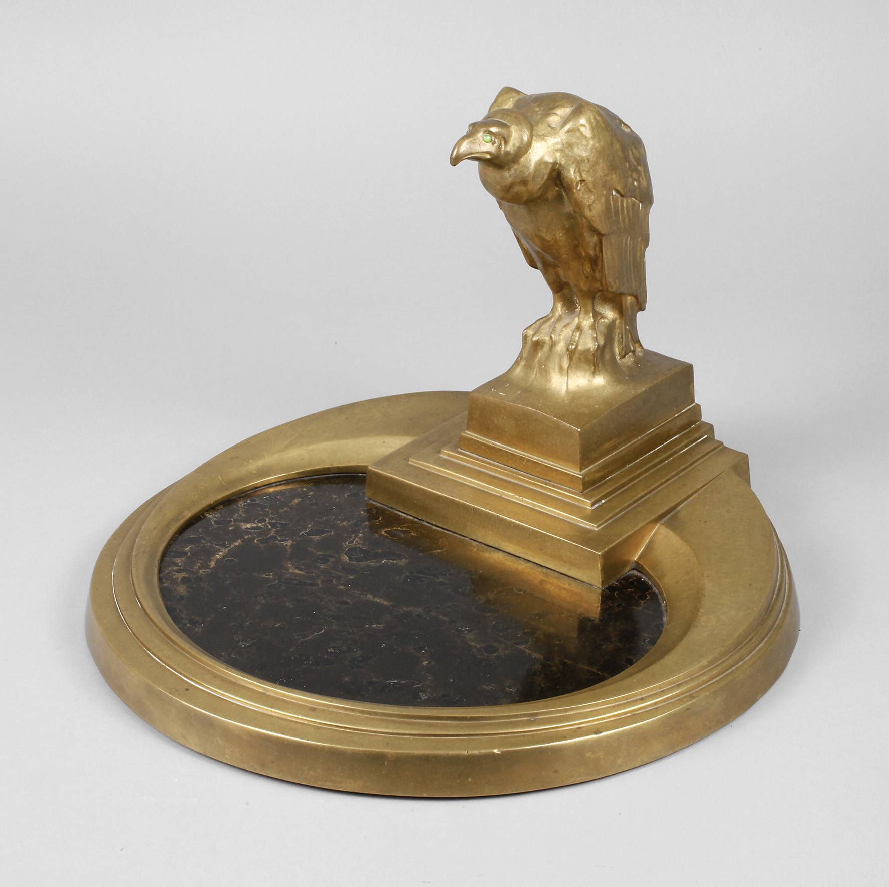 Schreibtischschale mit Geier