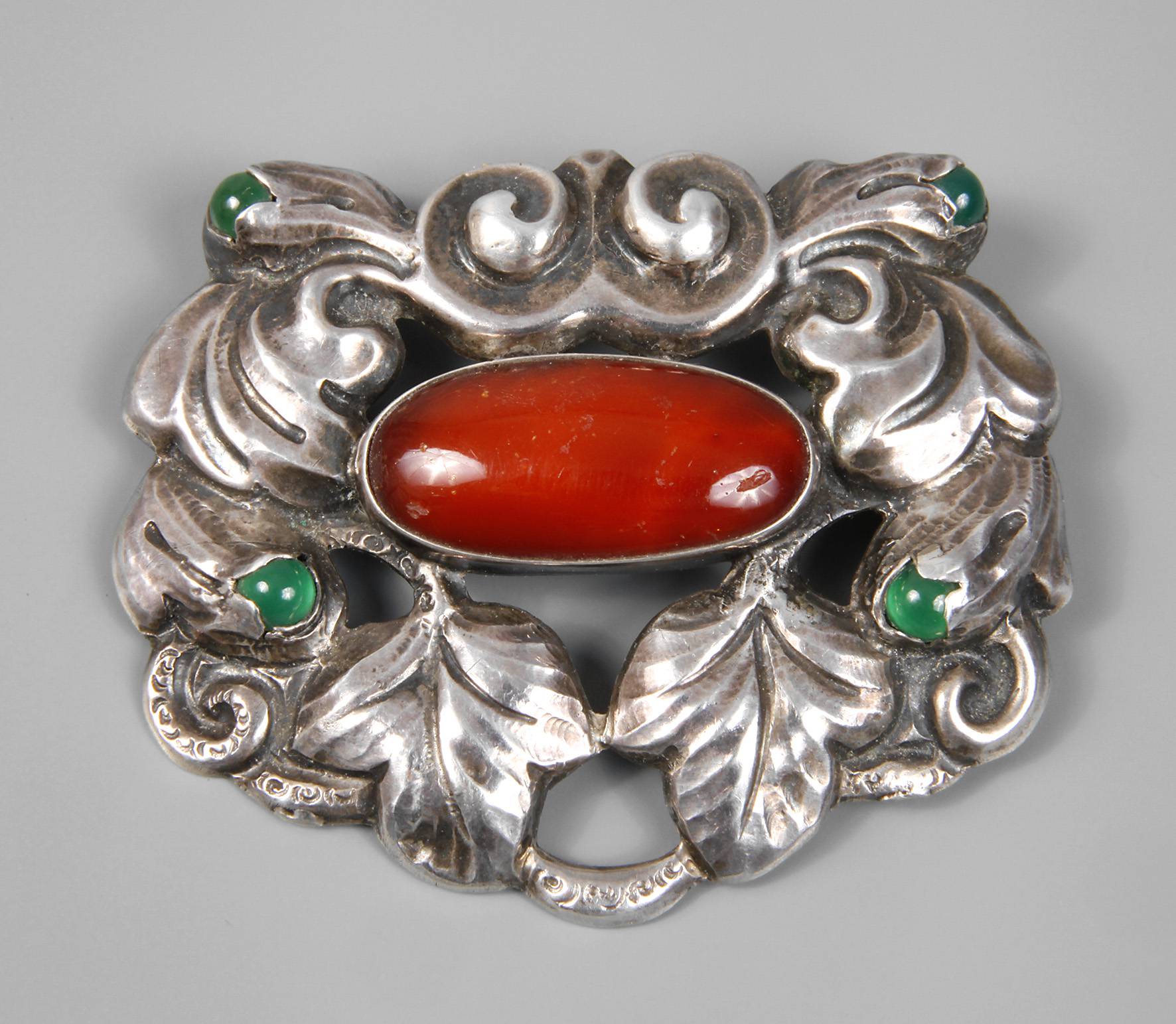 George Albert Halling, große Brosche mit Steinbesatz