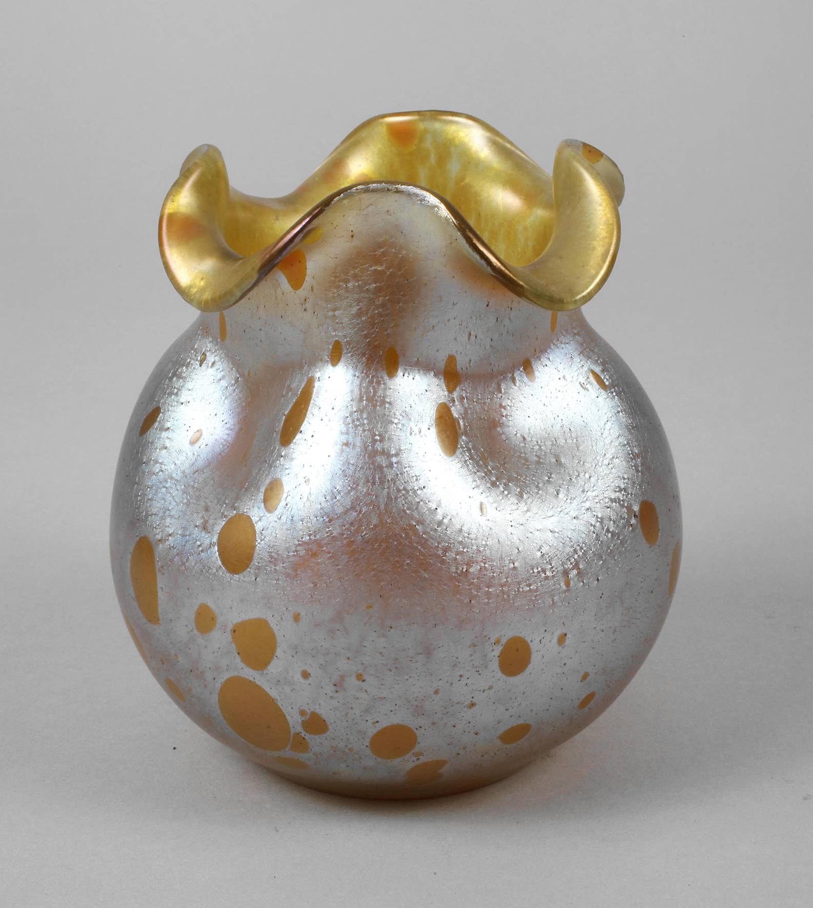 Loetz Wwe. Jugendstilvase