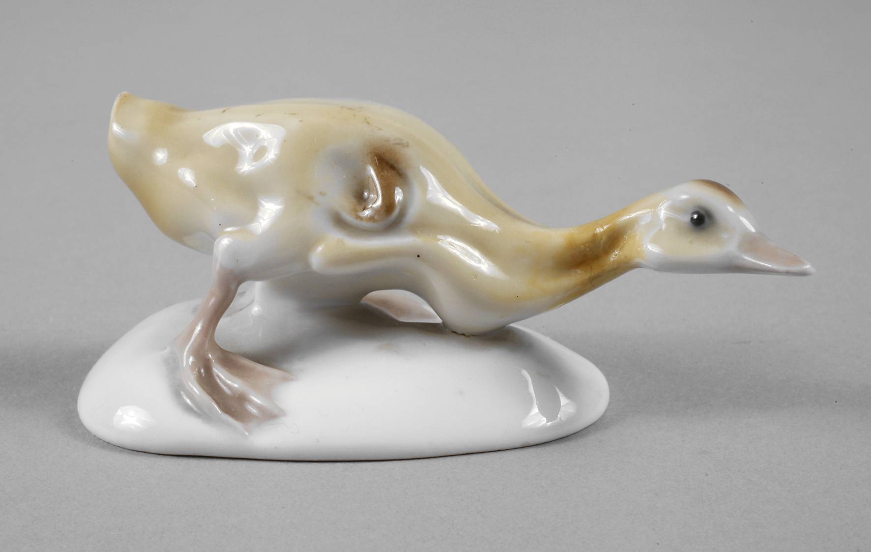 Meissen ”Junge Ente, Hals gestreckt”