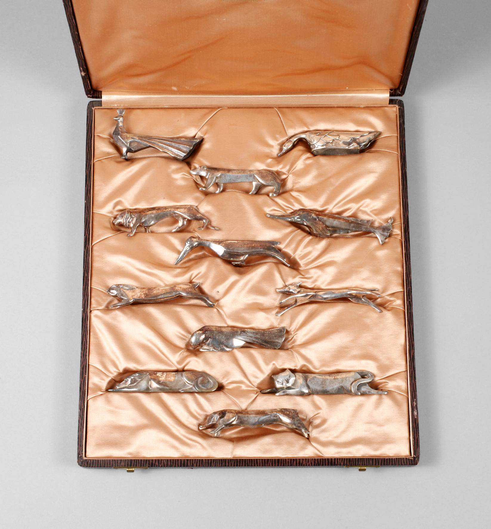 Christofle Paris zwölf Messerbänkchen Art déco