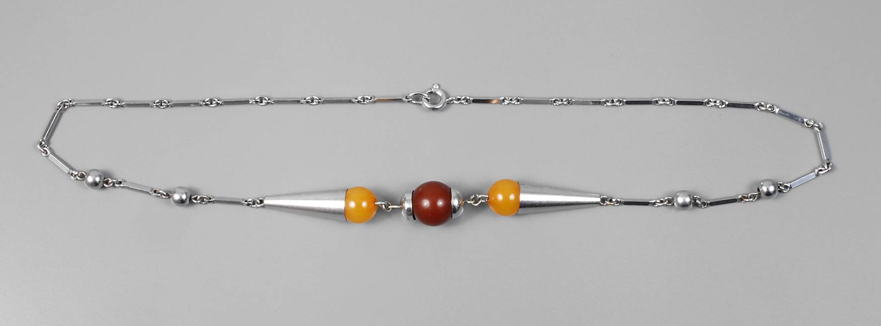 Jakob Bengel Collier