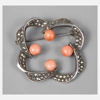 Brosche mit Korallen und Markasiten111