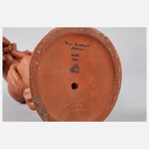 Keramos Wien stehender weiblicher Akt