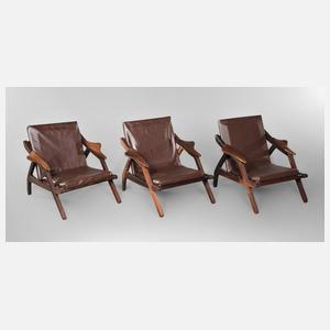 Drei kleine Armlehnstühle