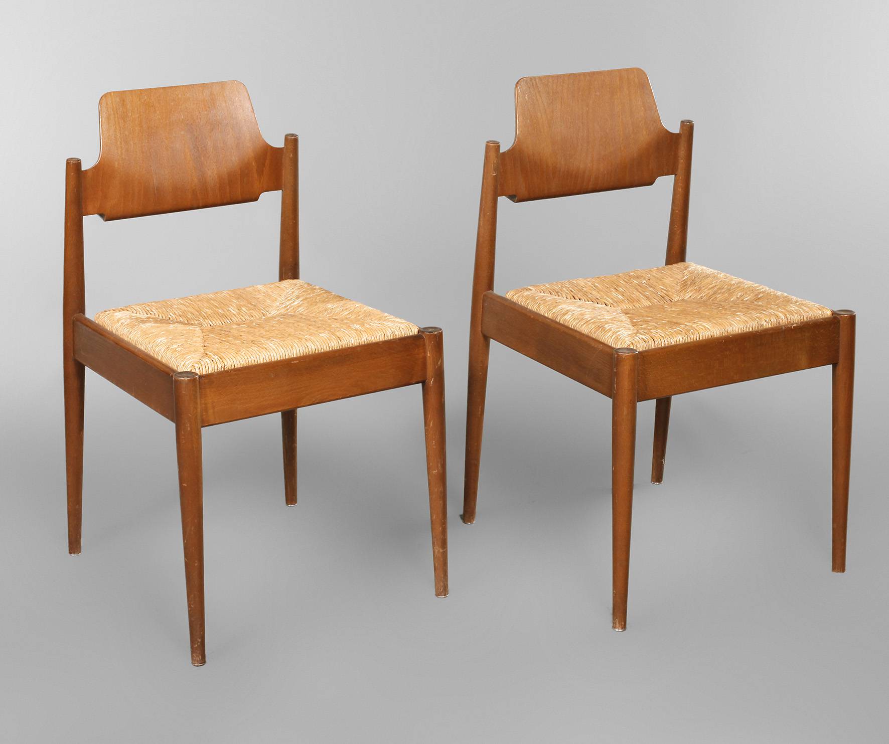 Zwei Stühle Egon Eiermann