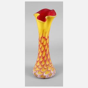 Vase mit Fadenauflage