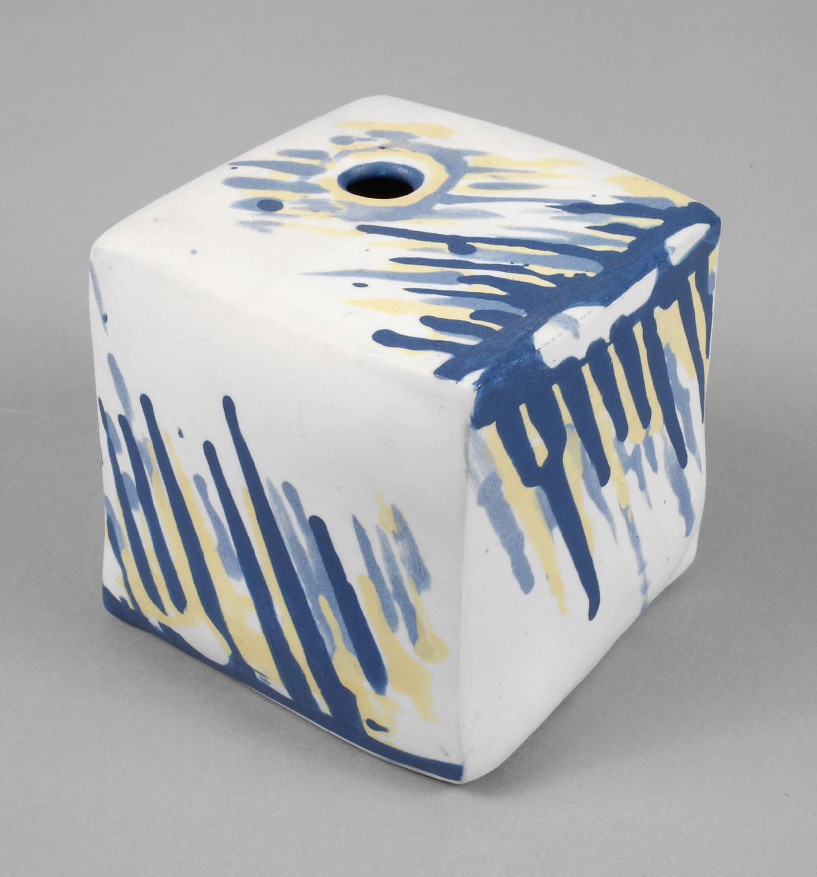 Elisabeth Schaffer Vase ”Cube”