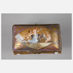 Deckeldose in Truhenform