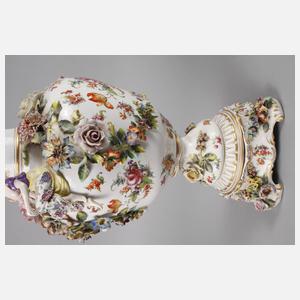 Rudolstadt Prunkvase im Rokokostil