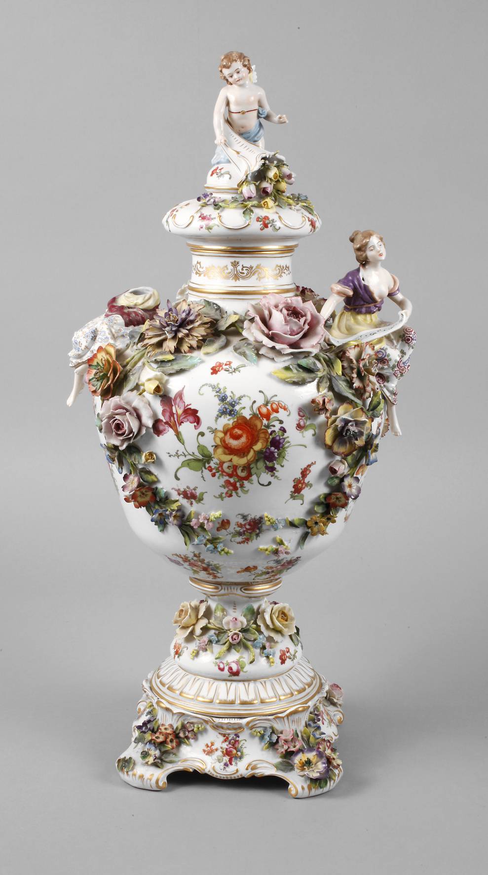 Rudolstadt Prunkvase im Rokokostil