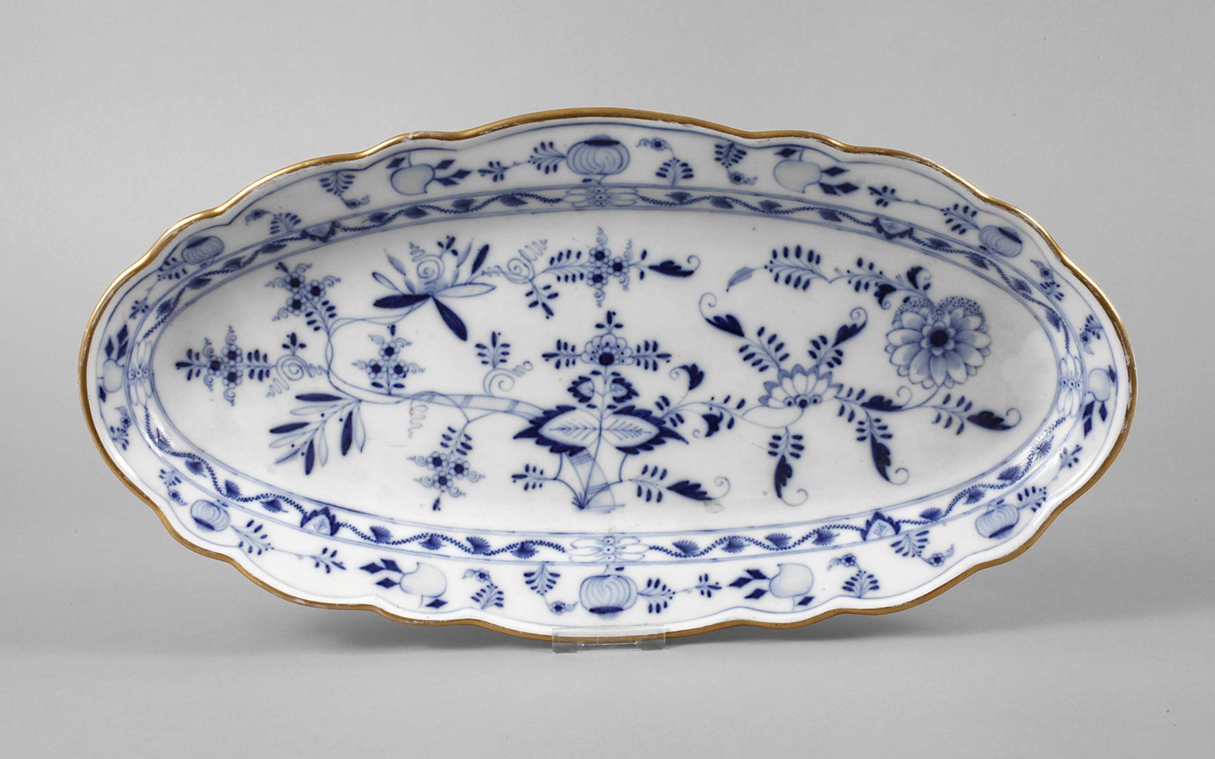 Meissen Teichert Fischplatte ”Zwiebelmuster”