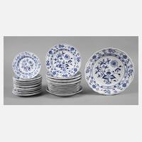 Meissen Konvolut Teller ”Zwiebelmuster”111