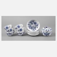 Meissen sechs Kaffeetasse und Zuckerdose ”Zwiebelmuster”111