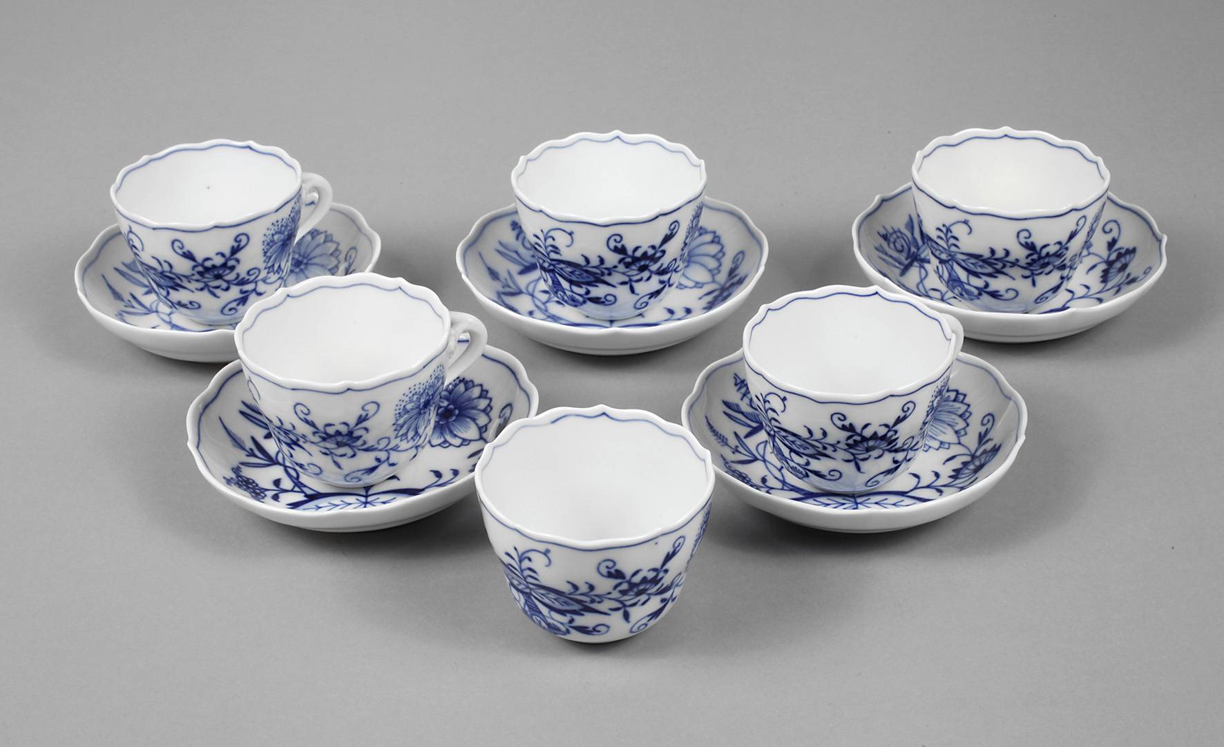 Meissen sechs Mokkatassen ”Zwiebelmuster”