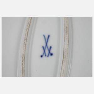 Meissen sechs Durchbruchteller und Schale ”Gestreute Blümchen”