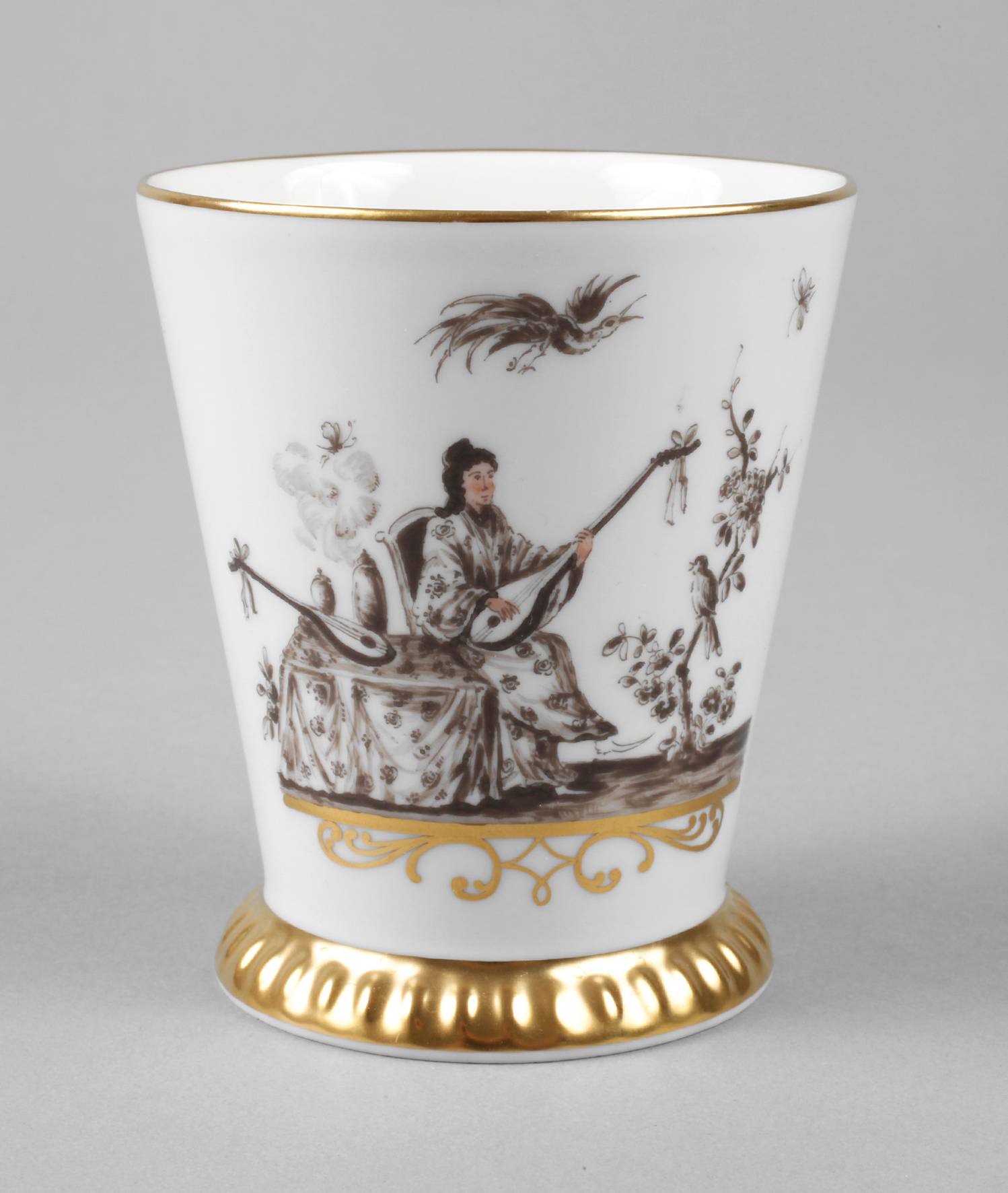 Meissen Jubiläumsbecher ”Chinoiserien nach Höroldt”