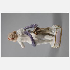 Meissen Amorette ”Un me suffit – Eines genügt mir”