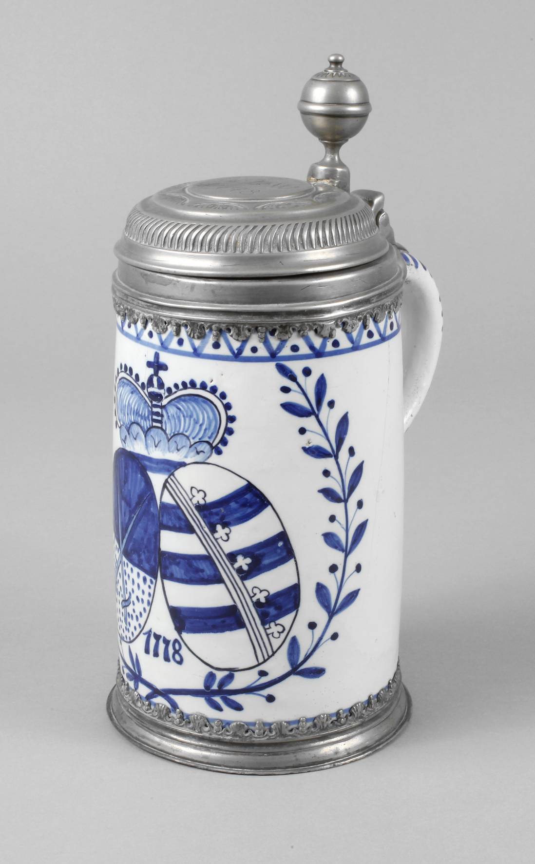 Fayencewalzenkrug mit Sachsenwappen